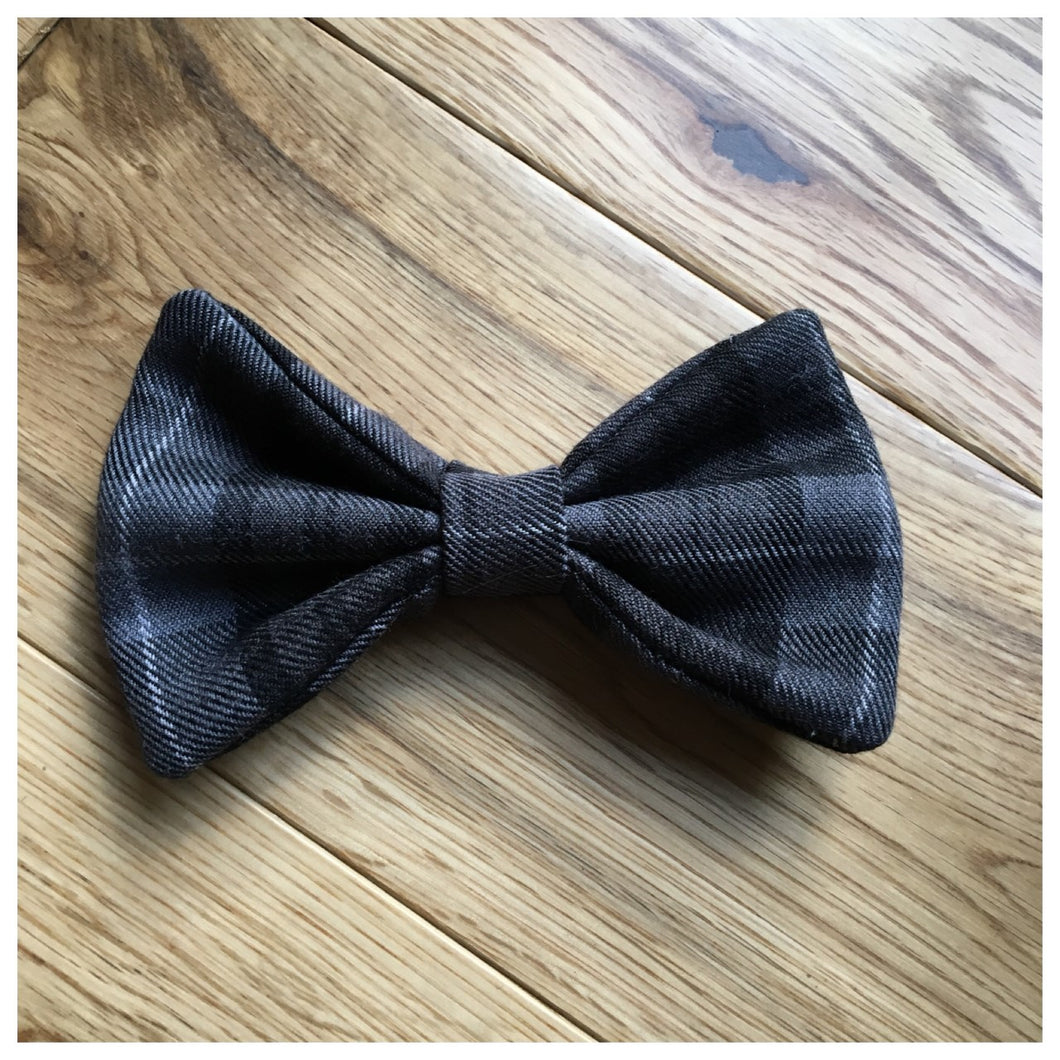 Grey Tartan Bow Tie - Available in 2 Sizes